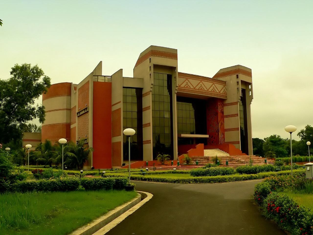 IIM Kolkata auditorium — management institute campus