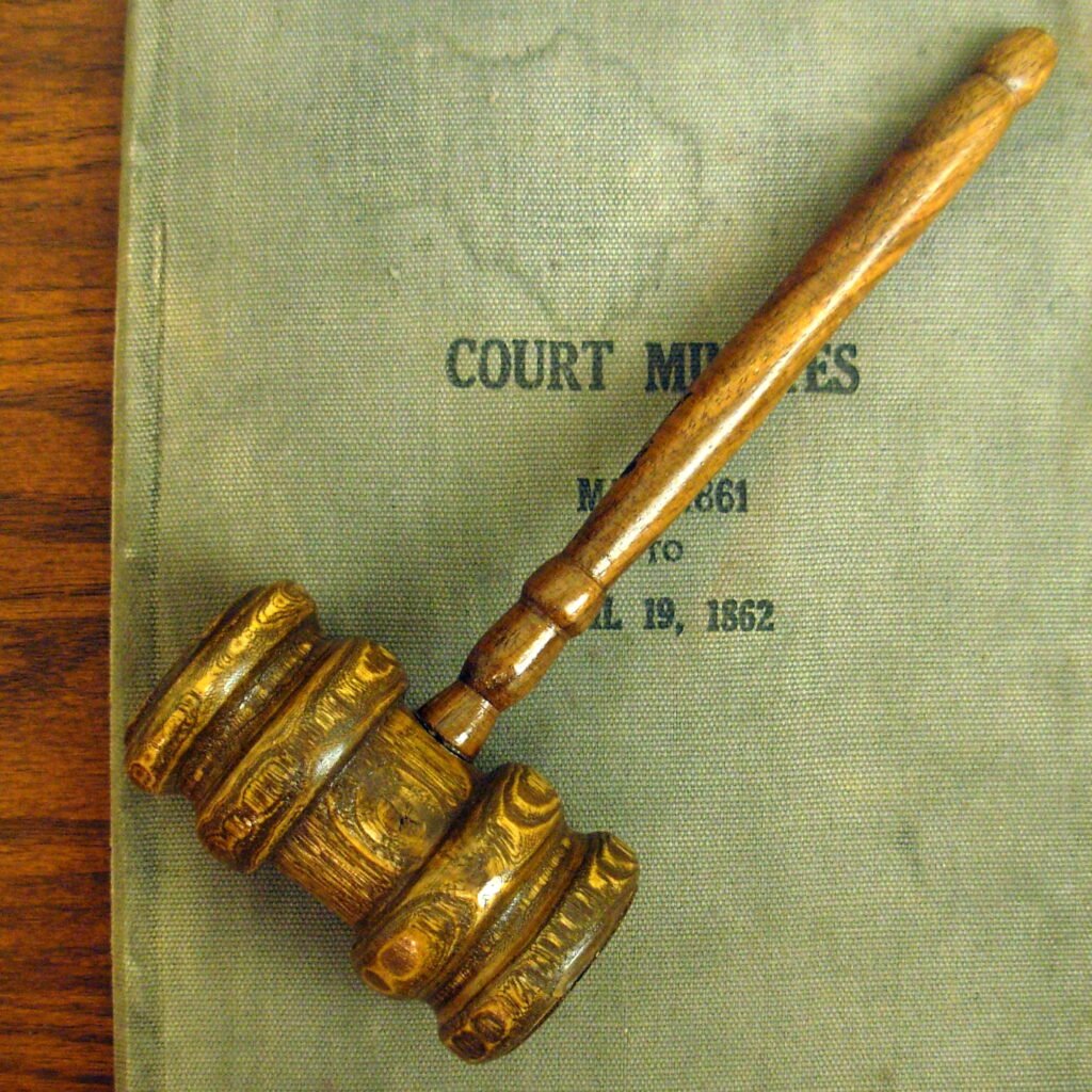 DSSSB District Court Bharti 2026 — adaalat me nyay ka gavel
