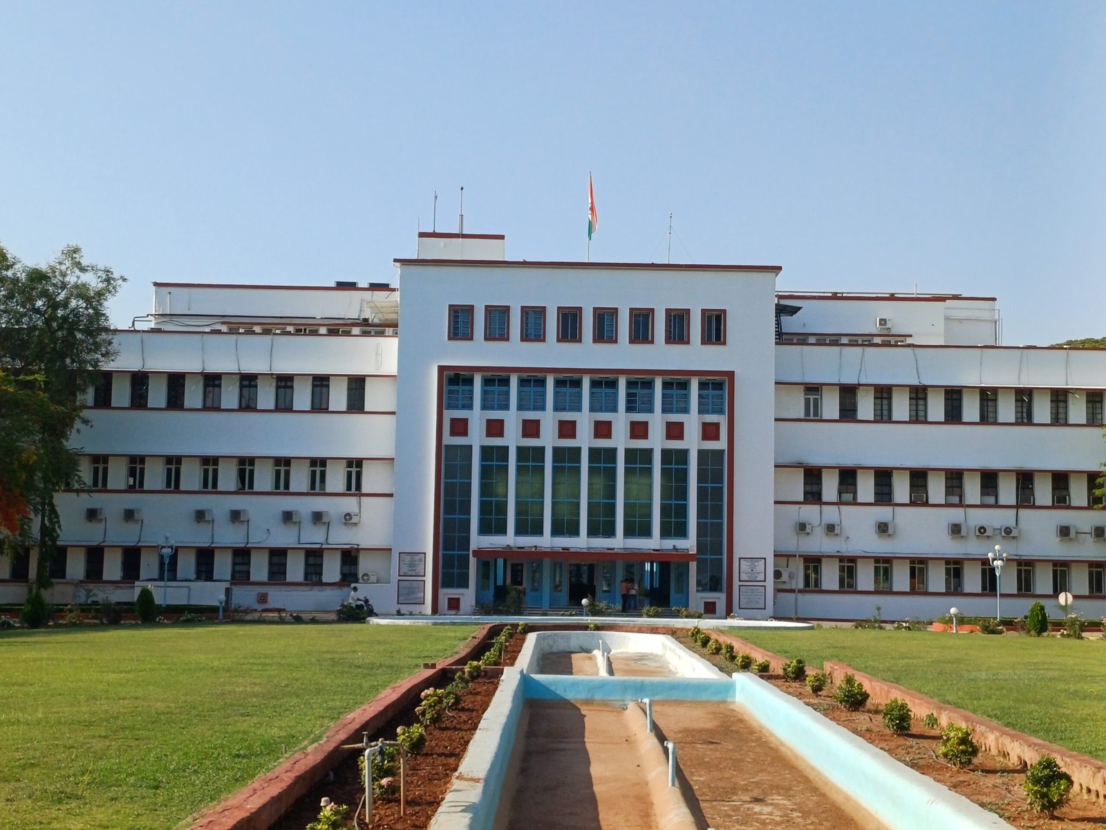 CSIR NCL MTS Bharti 2026 — Pune sthit National Chemical Laboratory campus ka mukhya drishya
