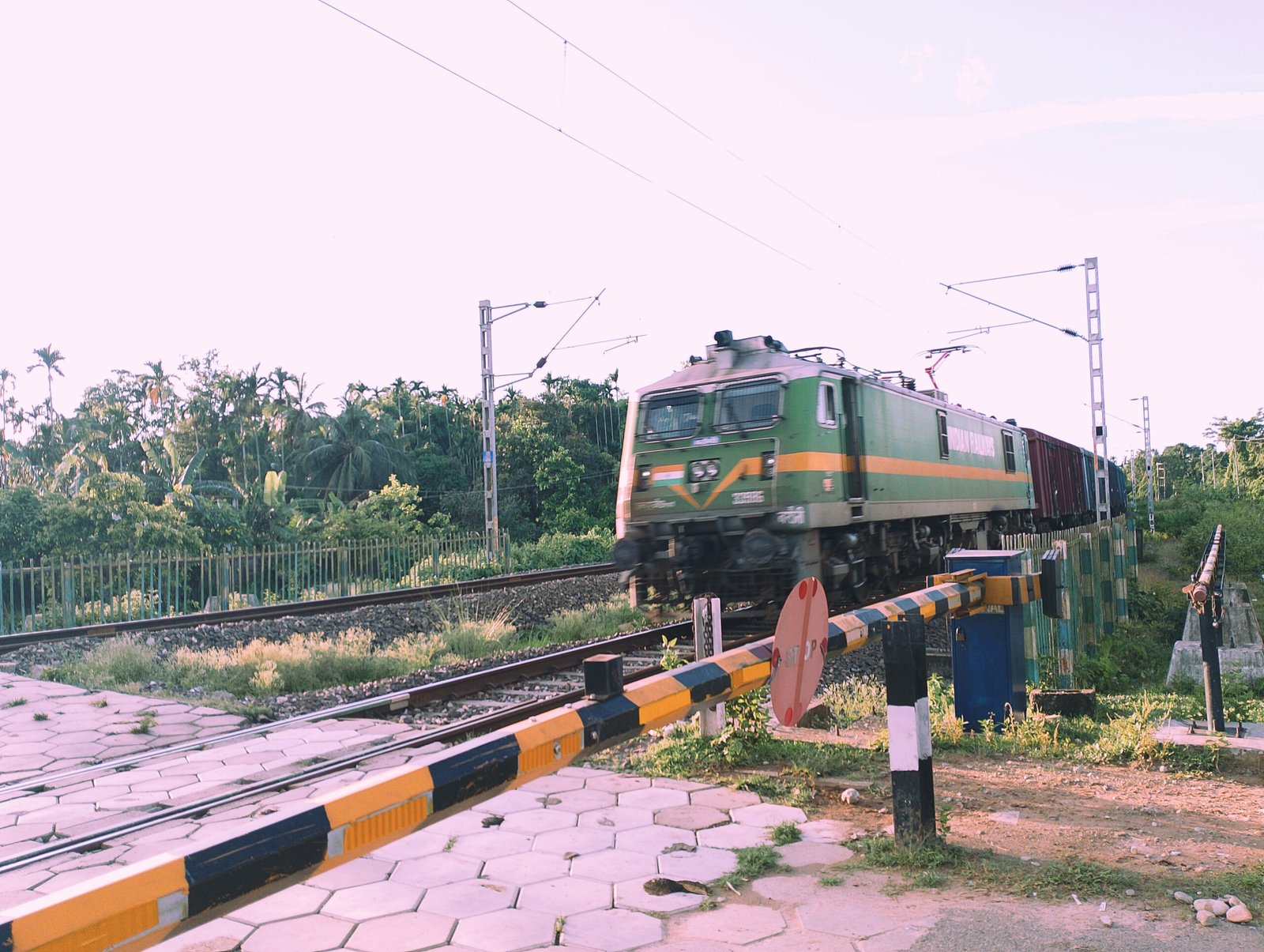RRB Technician Admit Card 2026: Bharatiya Railway ki passenger train