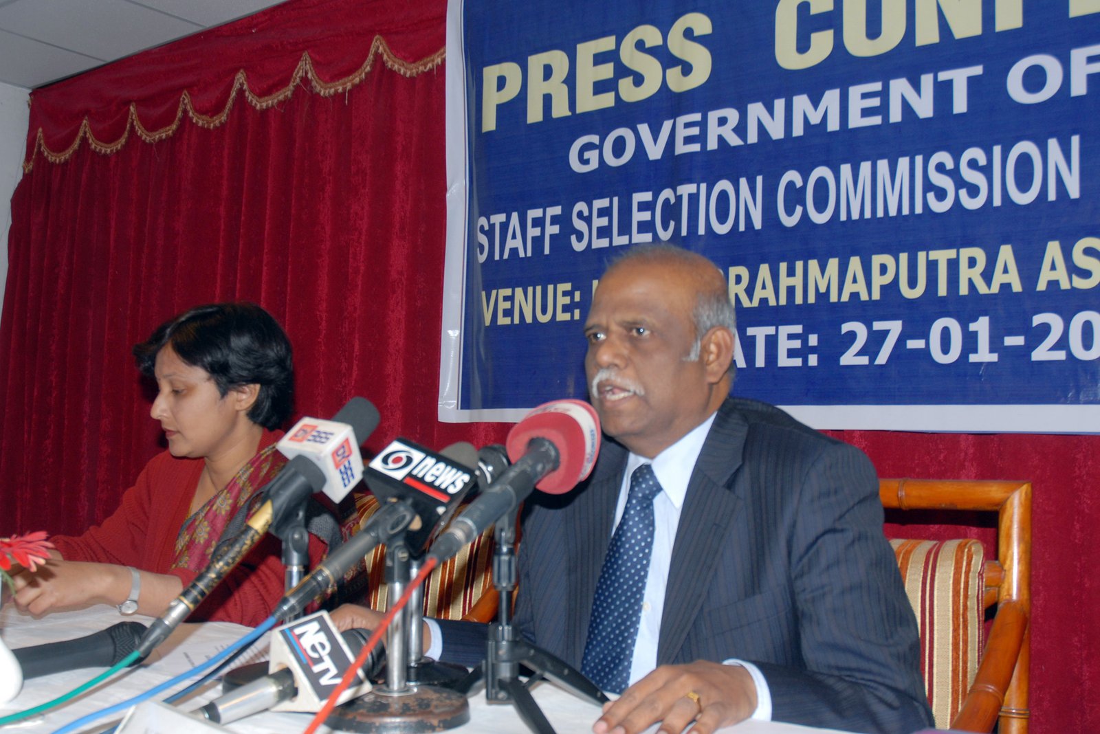 SSC CHSL Correction 2026: SSC recruitment press conference ki pratinidhi tasveer