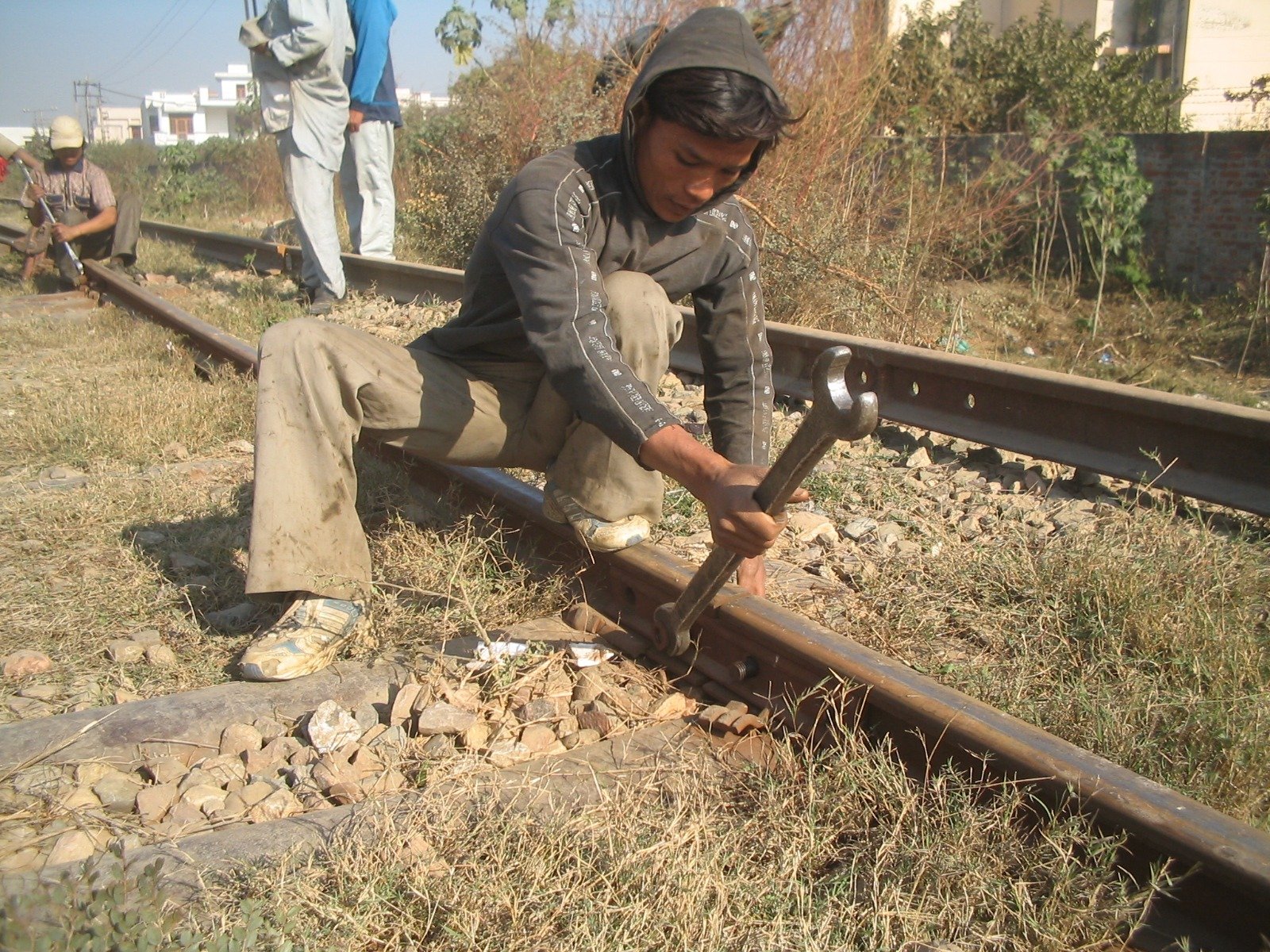 RITES Individual Consultant Recruitment 2026 — Jalandhar mein railway track maintenance (pratinidhi tasveer)